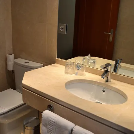 Hotel Jarama 2*