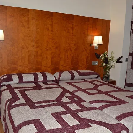 Hotel Jarama 2*