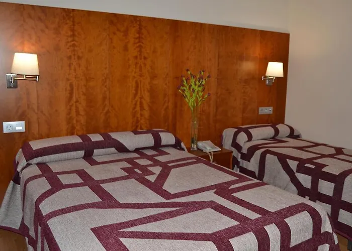 Jarama 2* זמורה